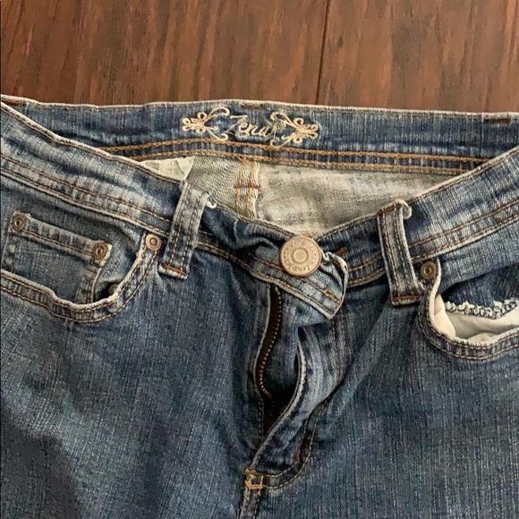 Zena Jeans 4P EUC - Picture 5 of 7